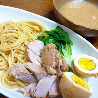 パスタをラーメンに変身させる魔法でつけ麺