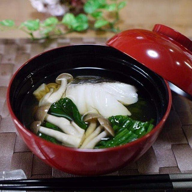 タラとほうれん草の澄まし汁