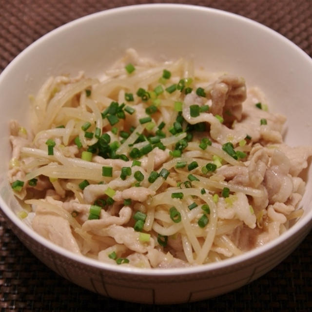 ネギ塩豚丼 と 豆腐の利休煮