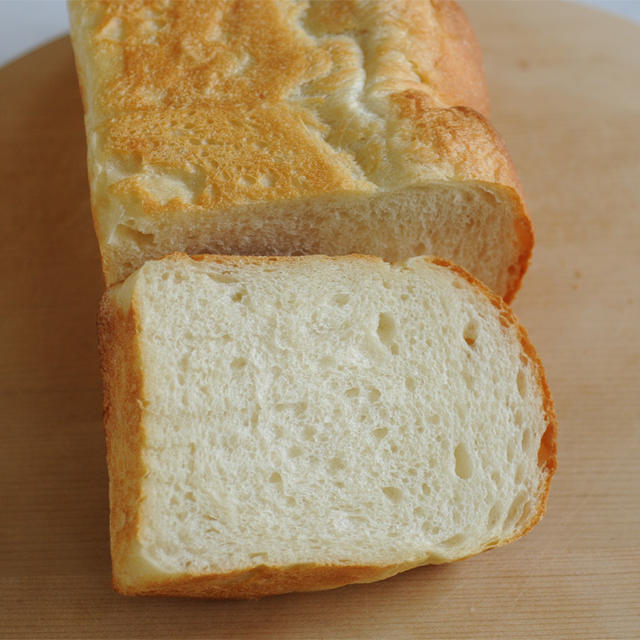 プレーンな山食パン、くるみ山食パン