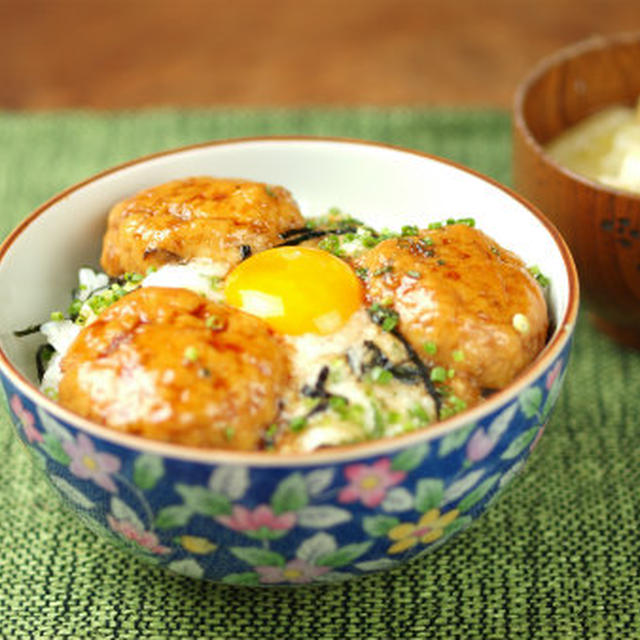 とろろ鶏つくね丼