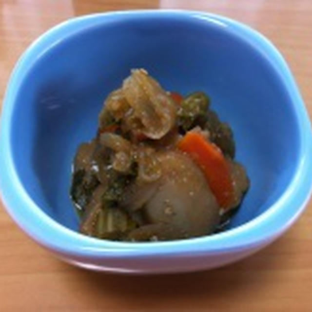 セロリと小町麩の煮物