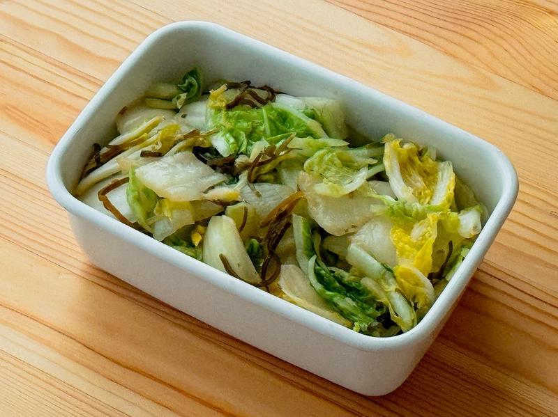 【野菜ひとつ】塩昆布で白菜の浅漬け