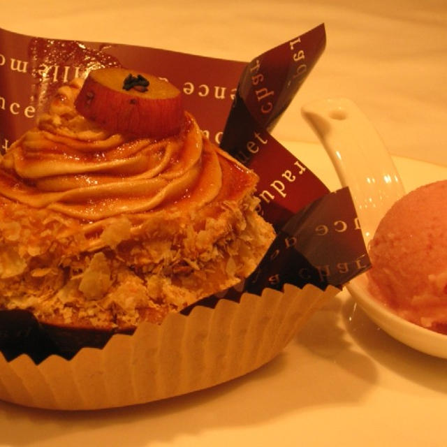 カフェへ・・・