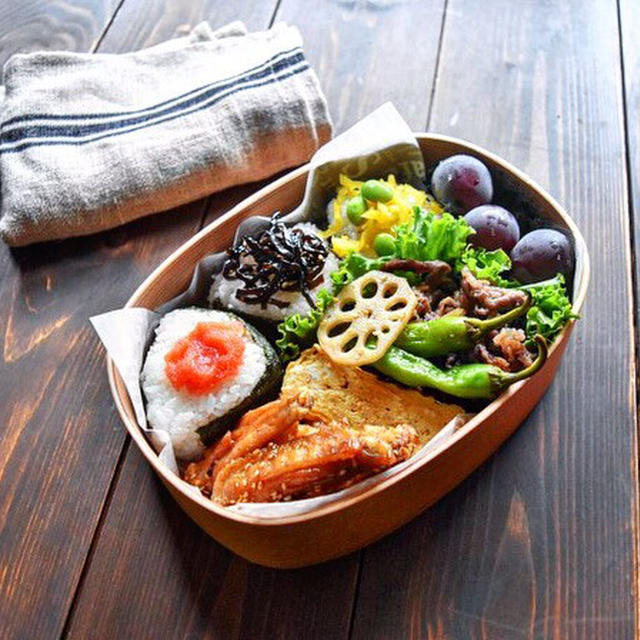 【作りおき弁当】甘辛手羽中から揚げ、牛しぐれ煮、おむすび弁当＃クリームソーダのおやつ