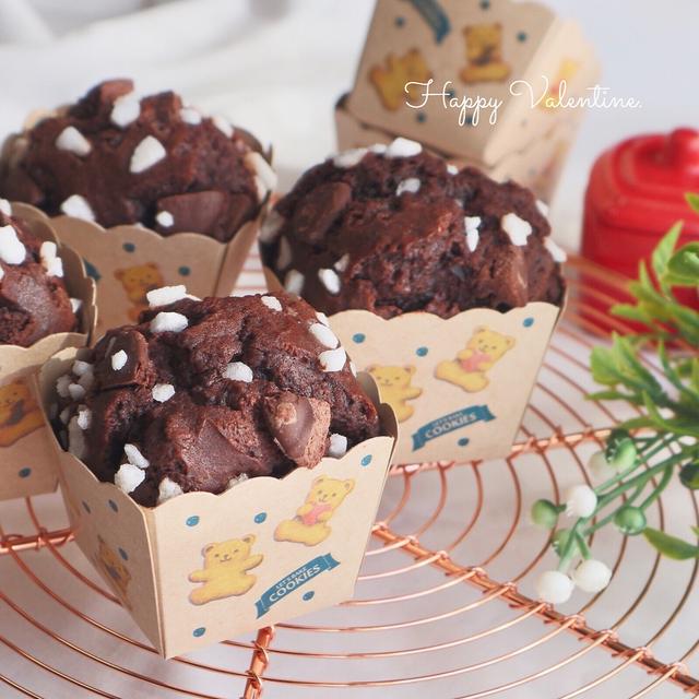 混ぜるだけ♡生クリームでふわふわ＊ダブルチョコマフィン♡