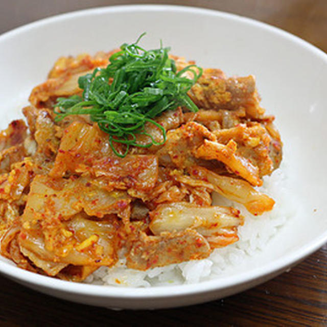 シンプルな「豚キムチ丼」