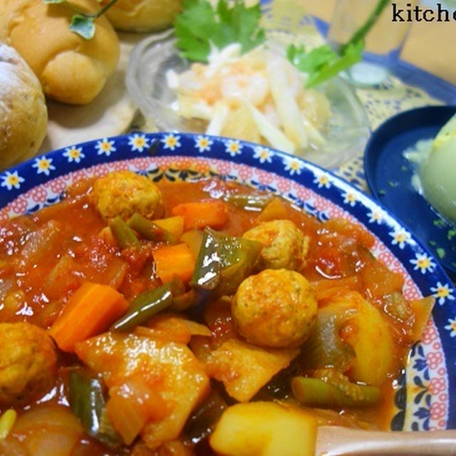 洋の鶏だんごはやっぱり大好きなトマト煮込みに♪♪