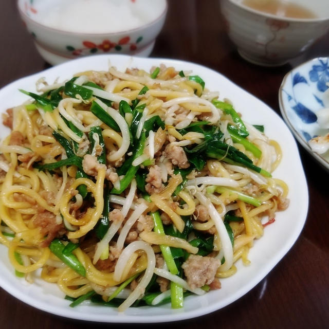 【 家ごはん 】 焼きそば ３日分　[ レシピ ] 台湾風焼きそば / 大根のカニカマ三つ葉あん　 ＊マルちゃん バーベキュー味焼きそば