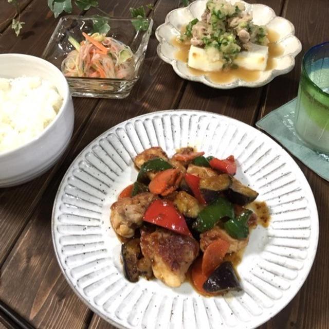 鮭と生姜の炊き込みごはん♪献立本より2品とお餅を使ってさっぱりなおかず…連戦中の献立。