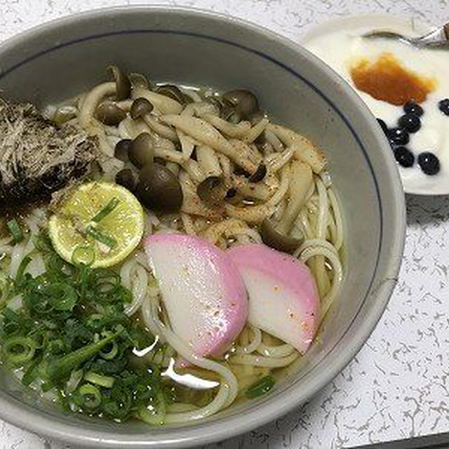 しめじ入りにゅうめん。ラグビー開幕戦快勝！