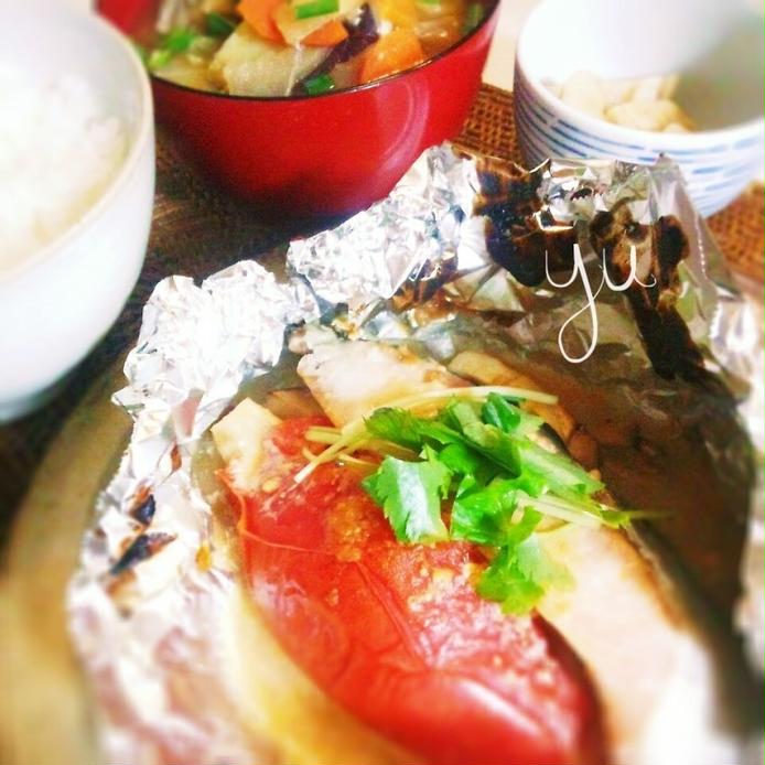 旨味がぎゅっ！「鮭のねぎみそホイル焼き」のレシピ＆人気アレンジ12選の画像