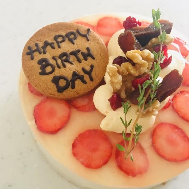 糖質気にせずお誕生日はケーキが食べたい🎂