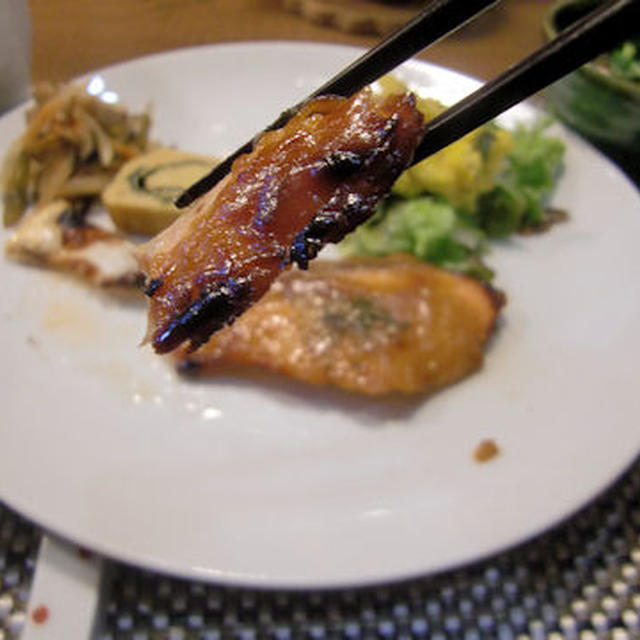 【サーモンの味噌マヨ焼き】定食♪