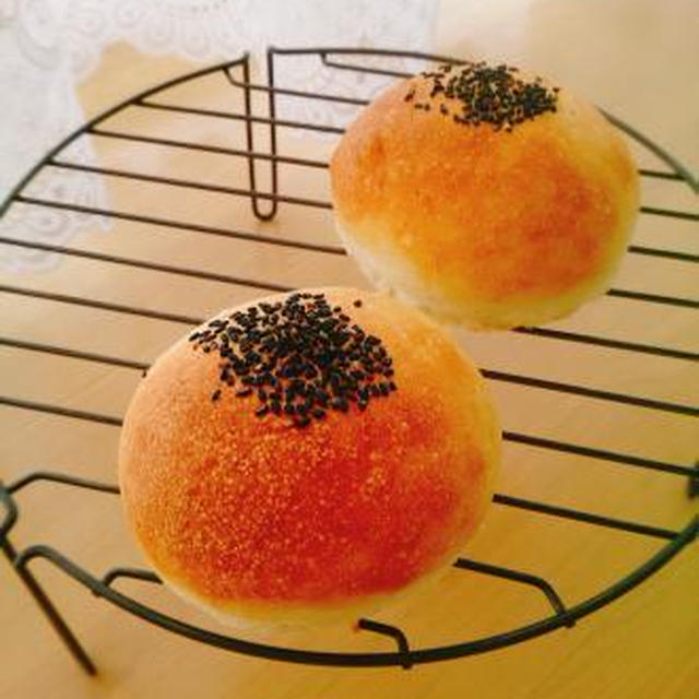 黒ごまバンズ・ハンバーガー♪