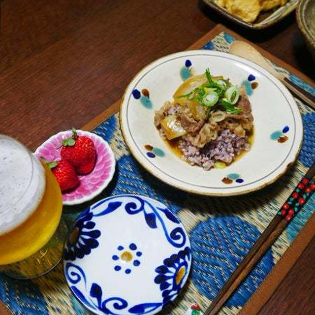 牛丼、ハッシュドビーフ、鍋焼きうどんとか♪
