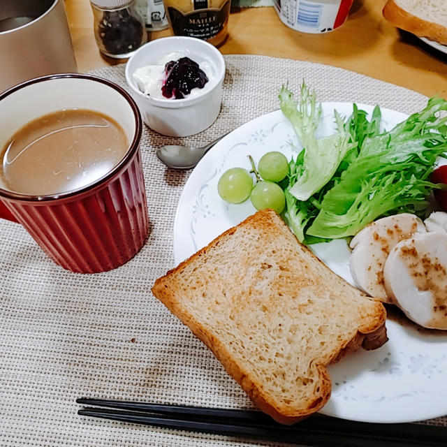 月曜日：祝日（春分の日）ですが夫は出勤(;^ω^)
