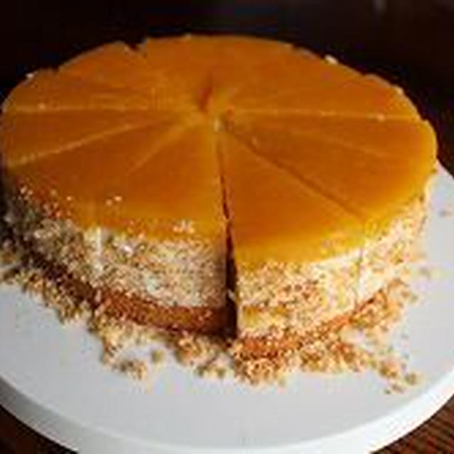 夏に食べたいオレンジのハチミツムースケーキ