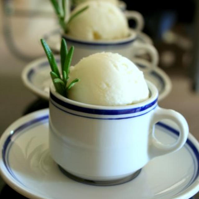 Rosemary Ice Creamローズマリーアイスクリーム