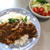 ハッシュドビーフ風豚しゃぶカレー。あんこの寝姿