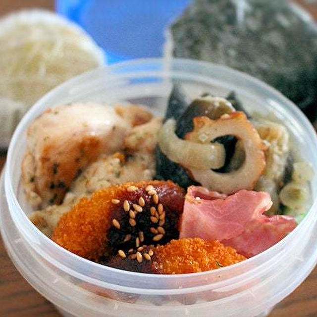 週末の丸弁、ボリューム出すのに考えた　夫のお弁当