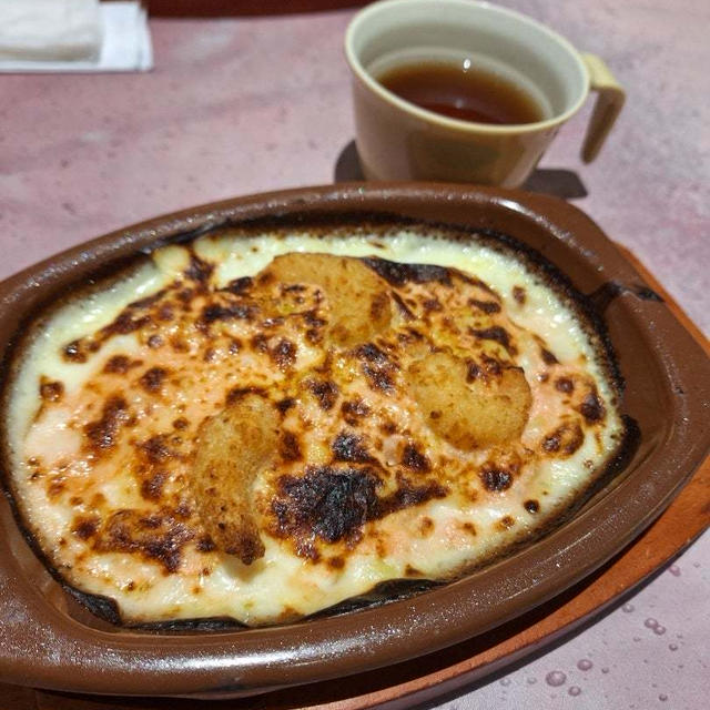 高コスパ　サイゼリヤでランチ　と株主優待到着　抹茶バウムクーヘン