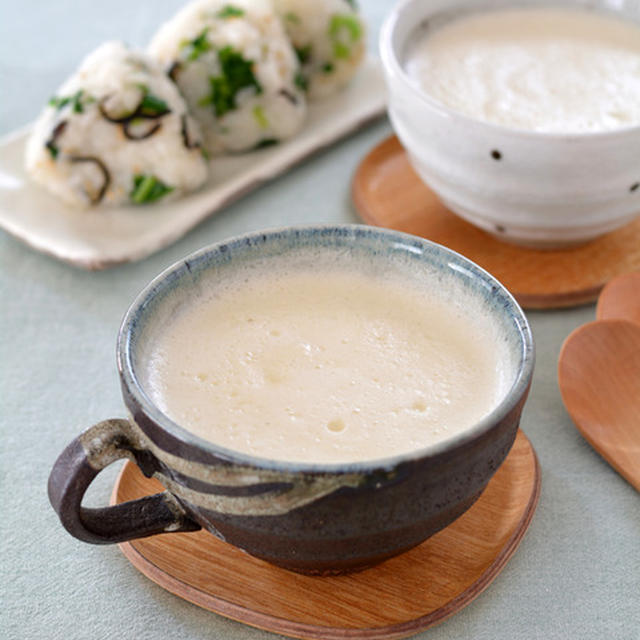 とろふわかぶの豆乳スープ。【実も葉も残さず丸ごと・材料少ない・かぶ活用術】