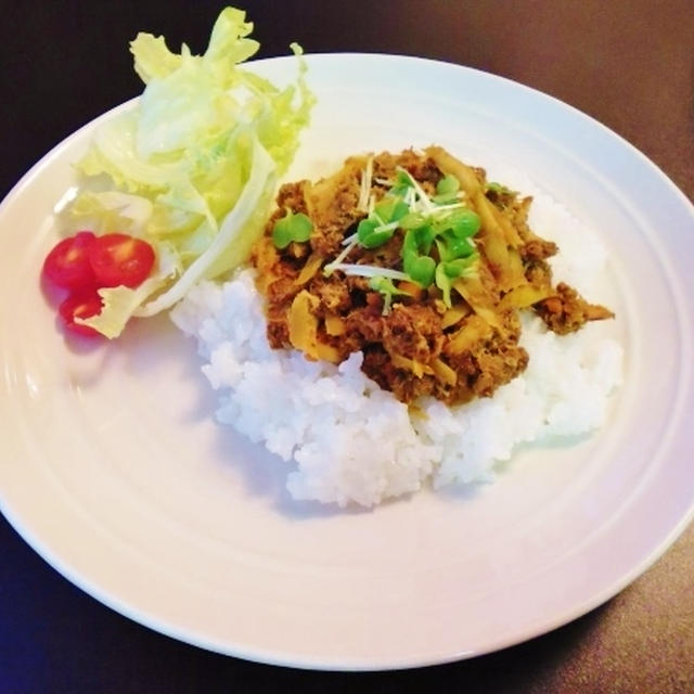 鯖缶と牛蒡ドライカレー