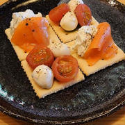 居酒BARスペシャル・ピクルス、出し巻き玉子、山芋鉄板。好物のオンパレード！