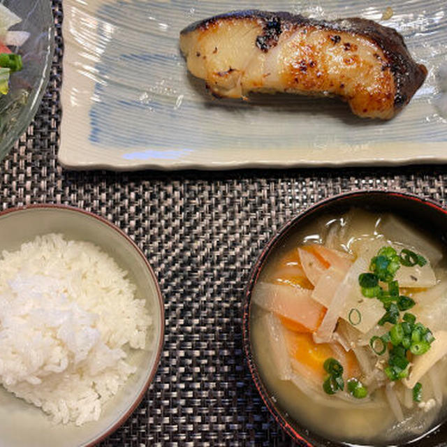 最後の夕食はちょっと贅沢に