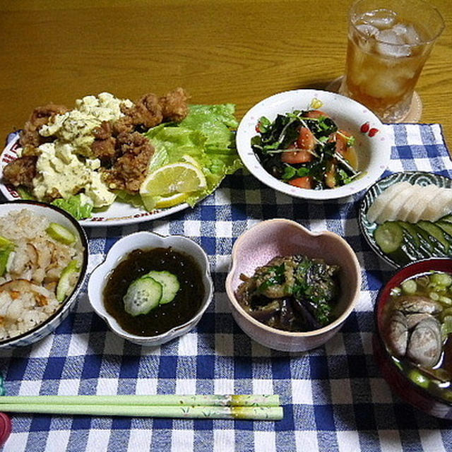 【夕食】ほたてとアスパラの炊き込みごはん・チキン南蛮・トマトとわかめの和風サラダ…