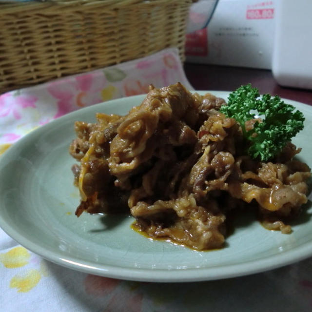 牛肉のケチャップ焼きの晩ごはん