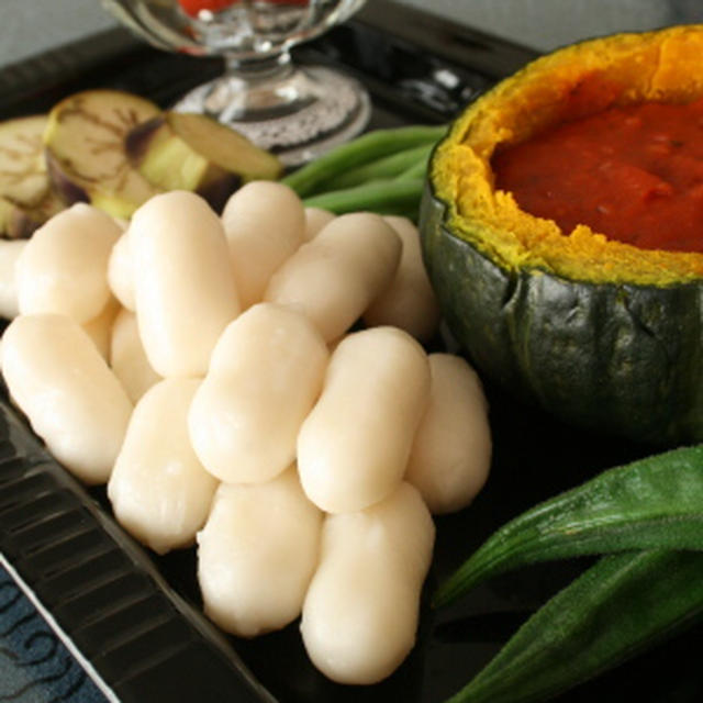 トッポギと夏野菜のかぼトマチーズフォンデュ