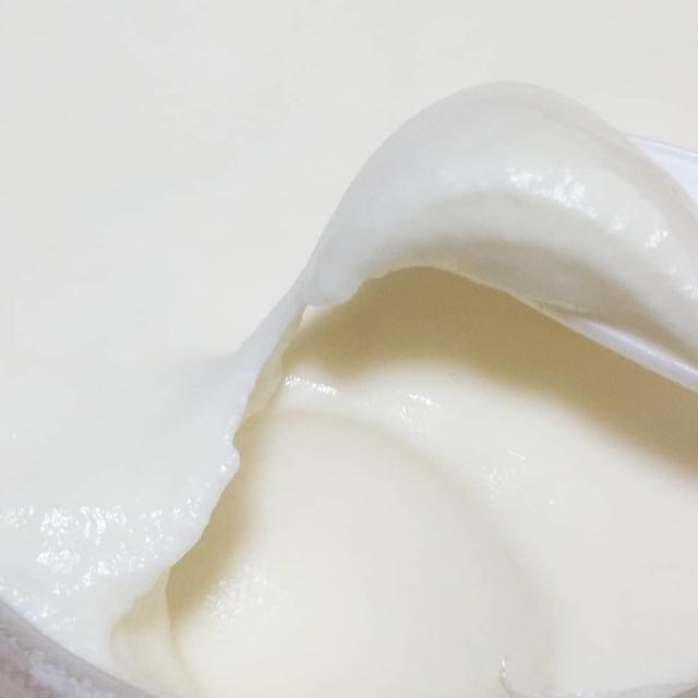 茂蔵☆もちもちビヨーン！モッツアレラ豆腐が楽しい