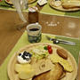 ドライイーストで。柚子ジャムトーストとオムレツの朝ごはん～475kcal～