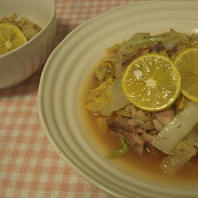 サバ水煮缶と白菜の生姜風味炒め煮