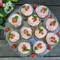 Strawberry Cupcakes ストロベリーカップケーキ by アメリカ南部の台所さん