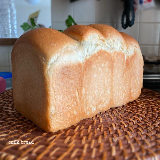 ミルク食パン(2斤)・ビスコッティ・みるくパン2