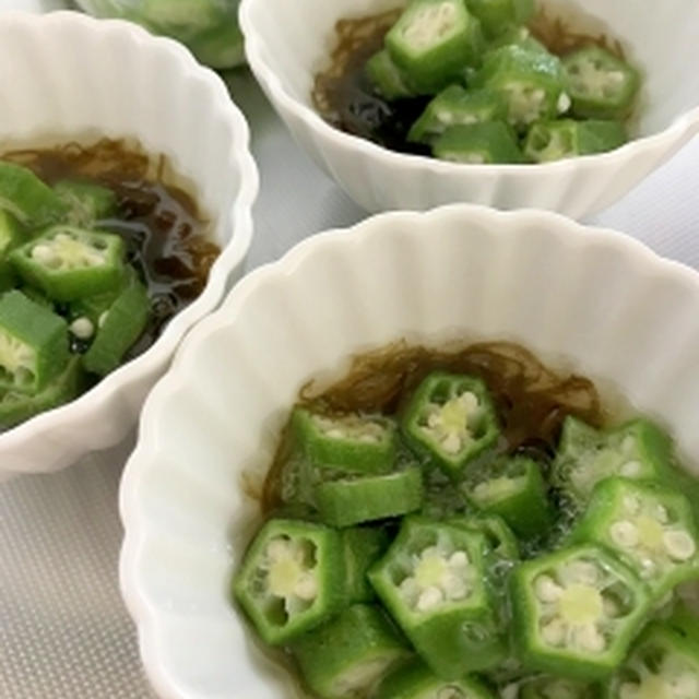 簡単酢の物！ネバトロオクラのもずく和え