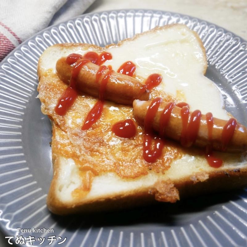 これマジで美味しすぎてヤバい..！一番好きな食パンとソーセージの食べ方です！『揚げパンホットドッグ』の作り方