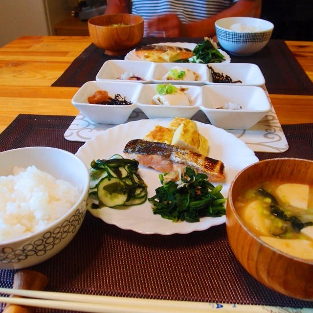 一汁七菜、バランス朝定食
