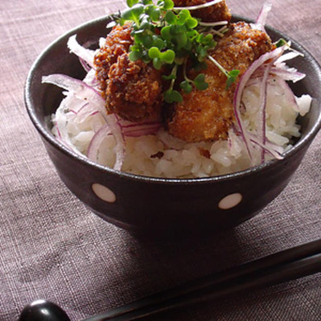 「牡蠣フライ丼」