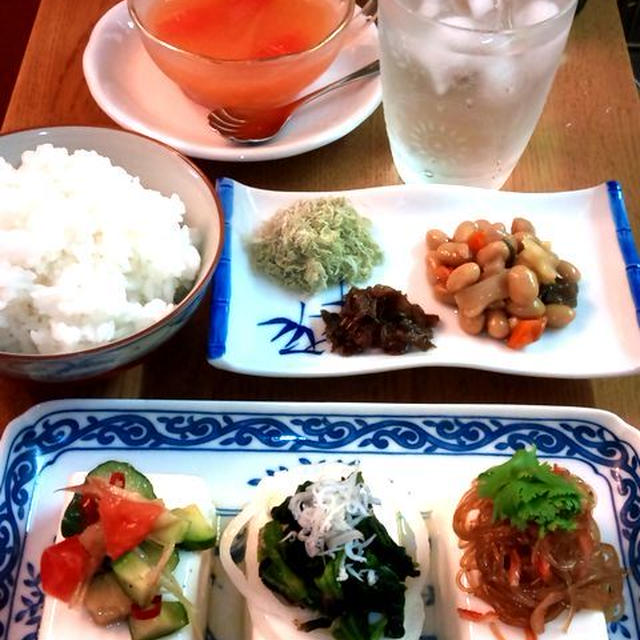 冷やっこ ～ 3種類のトッピングで