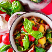 【ひと鍋で簡単】ビタミンたっぷり夏野菜の万能簡単ラタトゥイユ