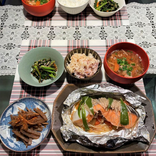 鮭ホイル焼きの献立