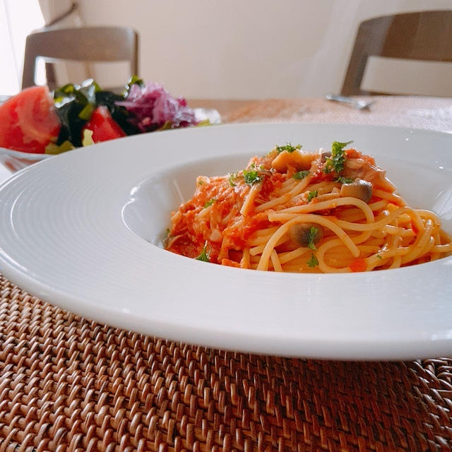 完熟トマトでパスタランチとひなまつりに特売品♡