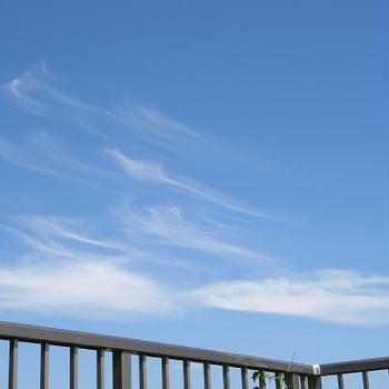 夏の空と梅干し
