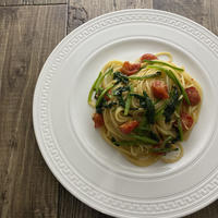 ほうれん草とミニトマトのパスタ