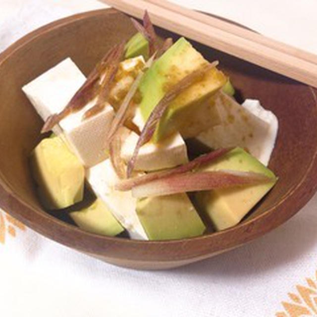 【管理栄養士のお家飲みレシピ】簡単♪アボカドと豆腐のさっぱり和サラダ