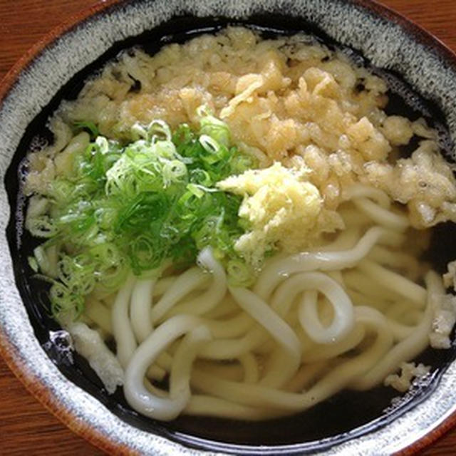 今朝は久しぶりに冷凍うどんで「香川風かけうどん」